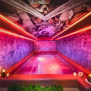 Point Boutique Otel